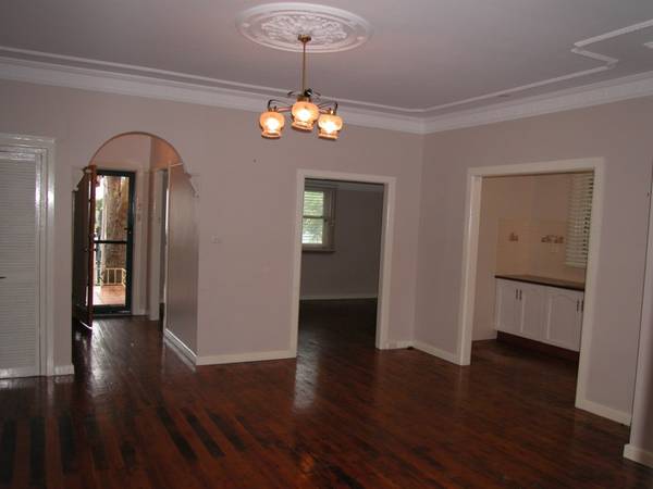 High Profile Location Picture 3