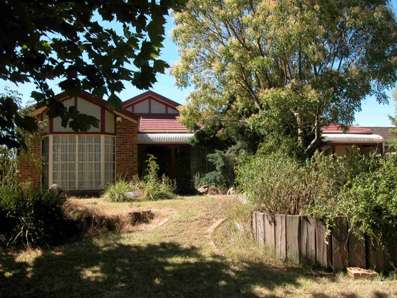 4 Large Bedroom, Ensuite, WIR, Double Garage..... Picture 1