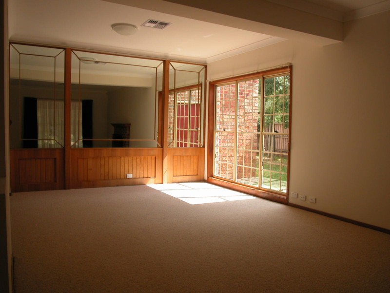 4 Large Bedroom, Ensuite, WIR, Double Garage..... Picture 3