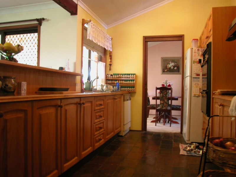 3 Bedrooms, Study, Pool, Double Garage..... Picture