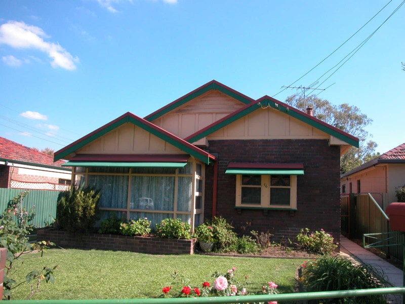 Comfortable Californian Bungalow c1930's Picture 3