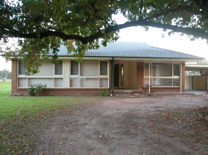 3 Bedroom Home on Acreage Picture 1