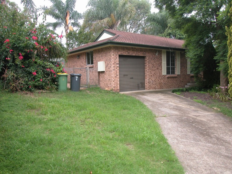 Well Presented 3 Bedroom Family Home Picture 1