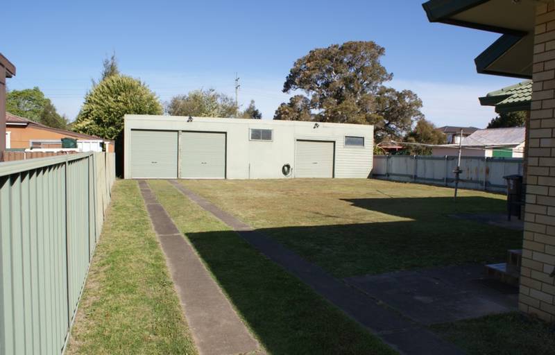 Comfortable Family Home Picture 2