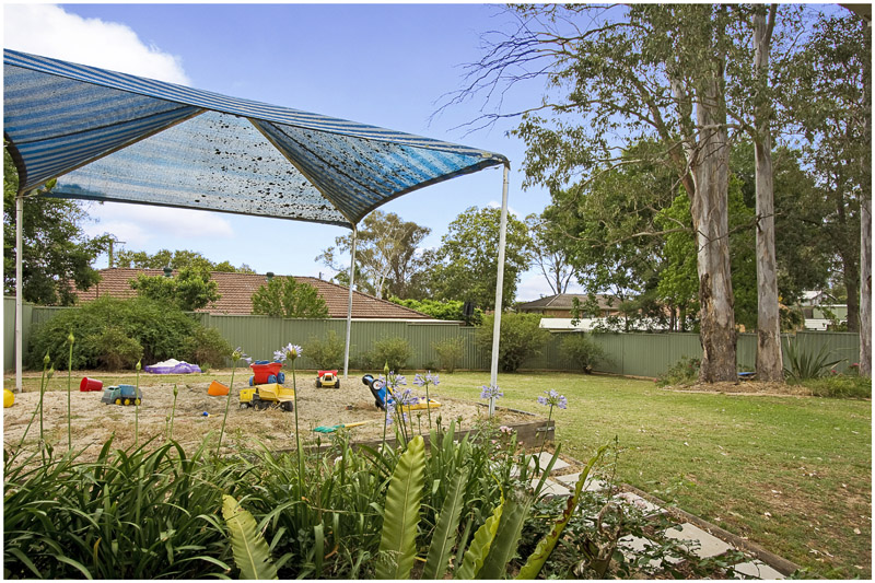 Don't let the outside fool you.............. Picture 2