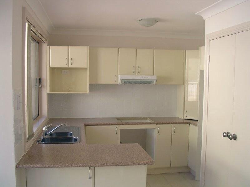 Modern 'over 55's' townhouse Picture