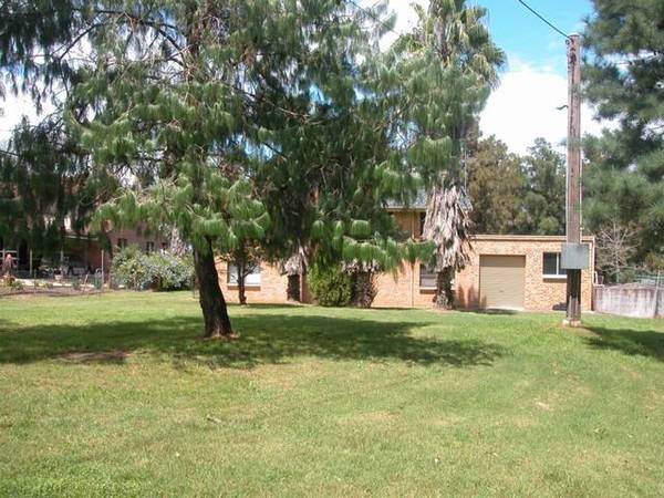 Absolute River Frontage Picture 2