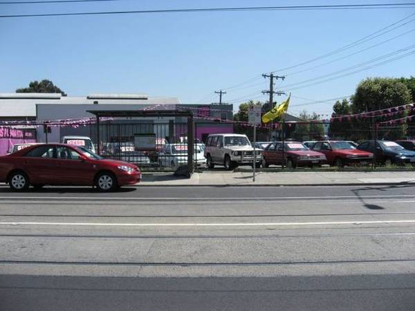 DEVELOPERS TAKE NOTE: PLANS AND PERMITS FOR 27 APARTMENTS Picture 3