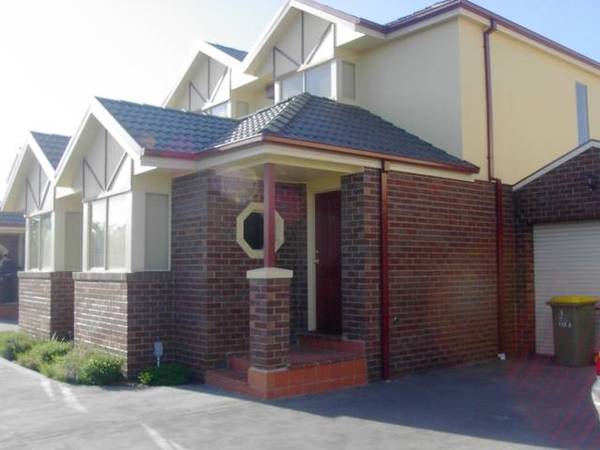 Prime Location And Stunning Design Picture 1