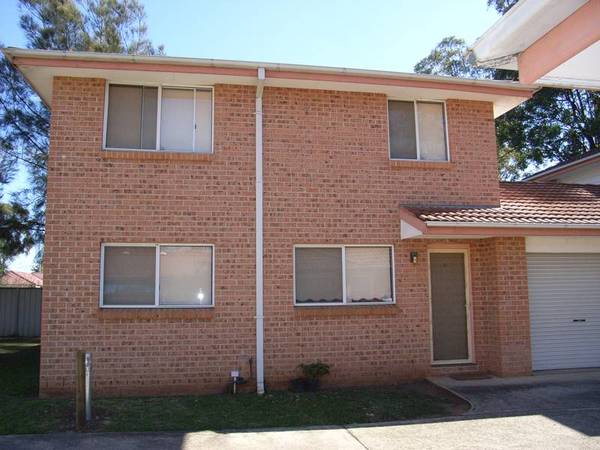 GOOD 1ST HOME OR INVESTMENT Picture 1