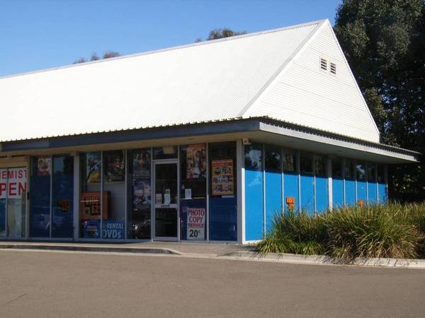 PRIME SPOT FOR A NEWSAGENCY/MIXED BUSINESS Picture 1