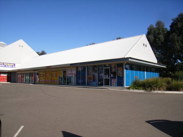 PRIME LOCATION FOR A MIXED BUSINESS/NEWSAGENCY Picture