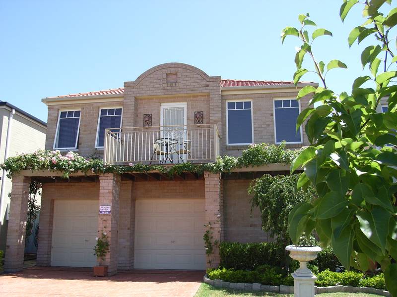 IMMACULATE PRESENTED FAMILY HOME Picture 1