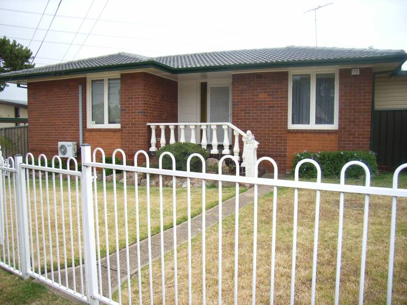 THIS HOME HAS IT ALL - avail soon Picture 1