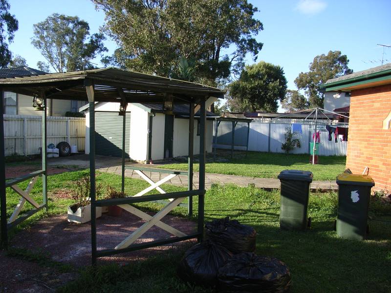 OPPORTUNITY KNOCKS Picture 2