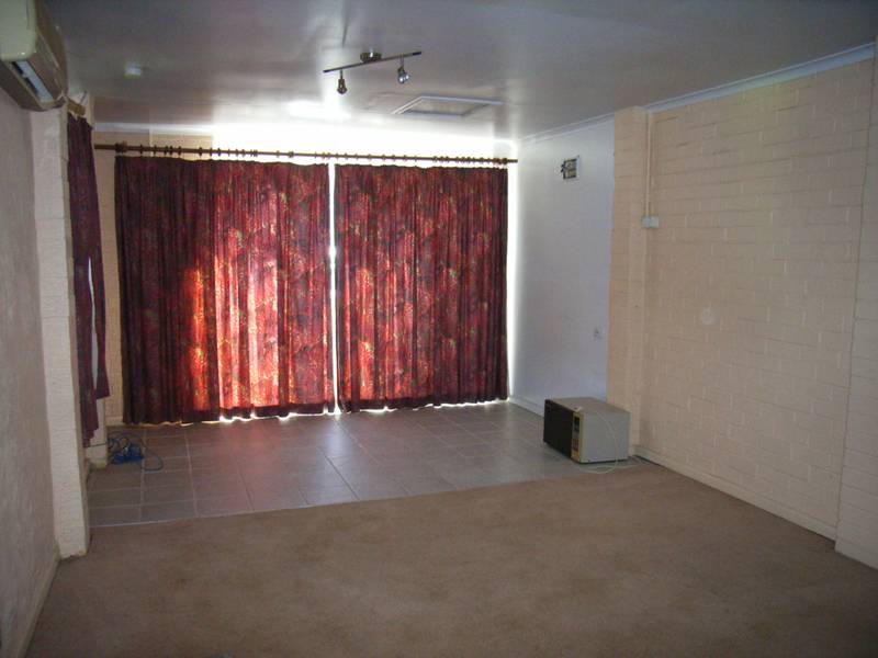 SELF CONTAINED GRANNY FLAT Picture 3