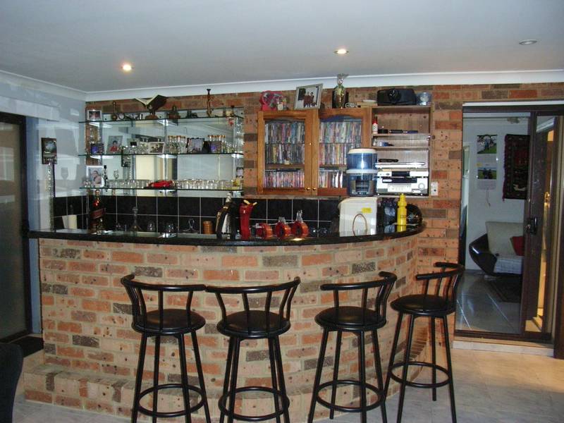 GREAT FAMILY HOME Picture 2