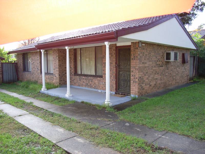 INVESTORS WELCOME Picture 3