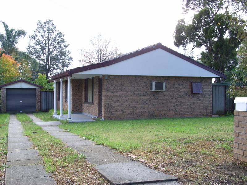 INVESTORS WELCOME Picture 1