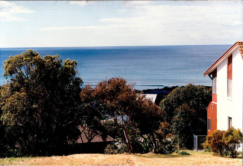 MILLIONAIRES ROAD Picture 1