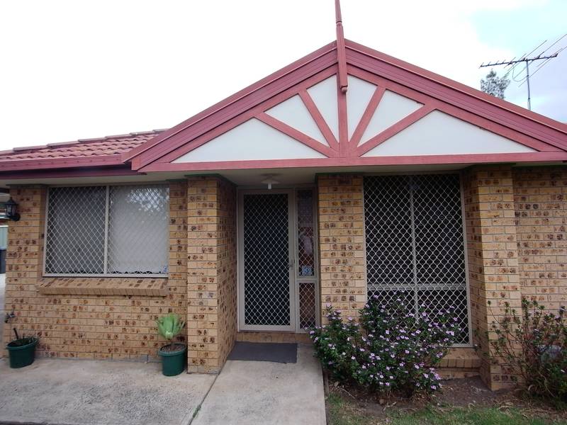 FOR THE ENTERTAINING FAMILY Picture 1