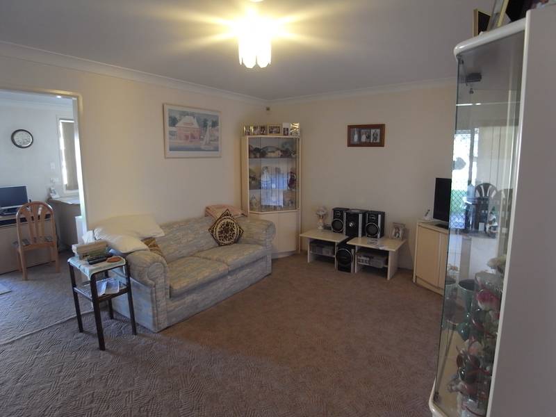 FABULOUS FAMILY HOME Picture 1