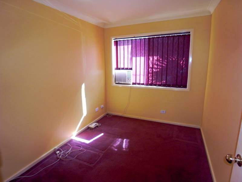 SELL THE CAR AND WALK EVERYWHERE Picture 3