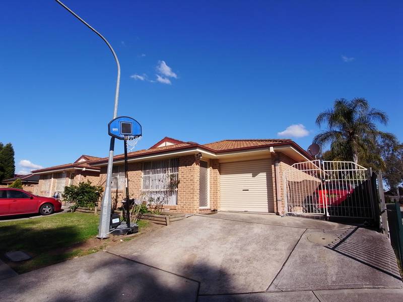 WALK TO SCHOOLS Picture 1