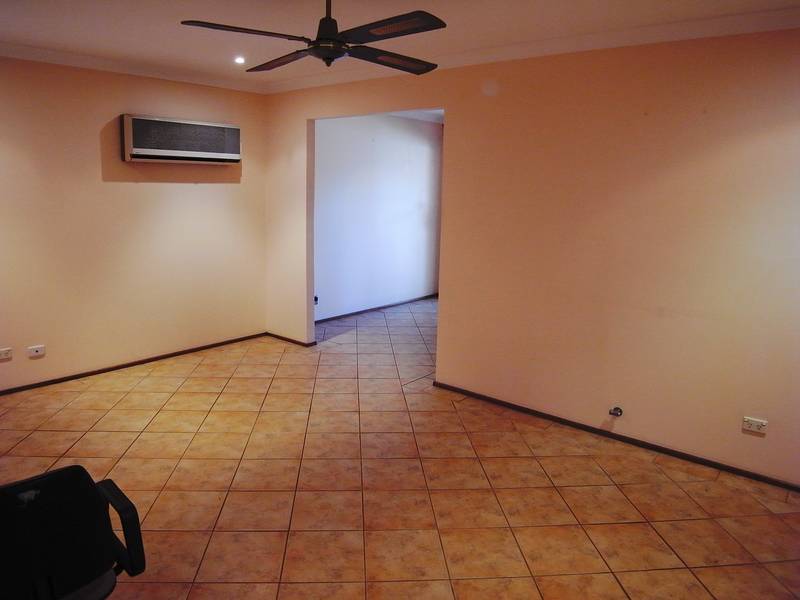 GREAT INVESTMENT OR GREAT HOME Picture 3