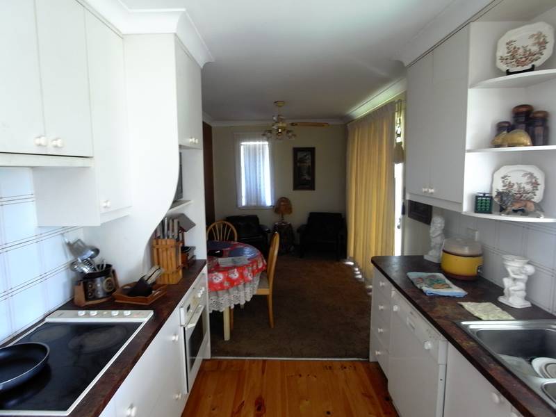 GREAT FAMILY HOME Picture 3