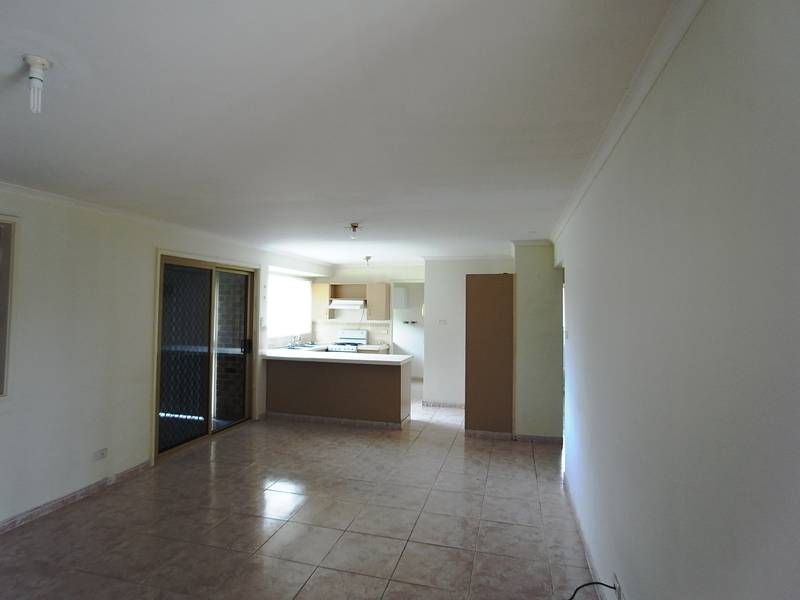 GREAT FIRST HOME ON A GREAT BLOCK Picture 3