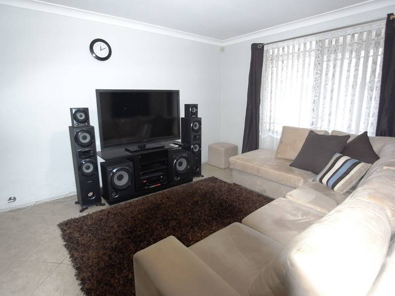 PERFECT FAMILY HOME Picture 2