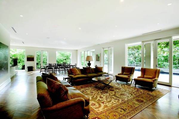 Is this Wayne Gillespie's finest Toorak home? Picture 3