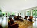 Is this Wayne Gillespie's finest Toorak home? Picture