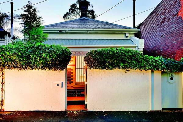 RENOVATED THREE BEDROOM HOME! Picture 3