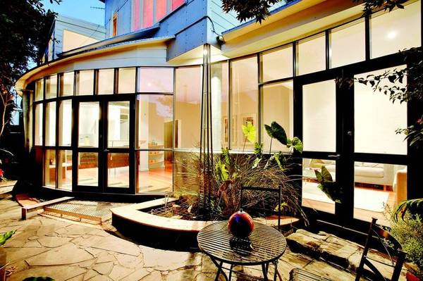 RENOVATED THREE BEDROOM HOME! Picture 1