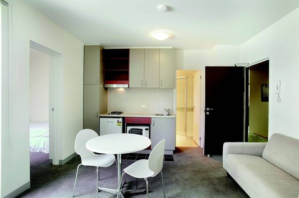 INVESTORS NOTE Picture