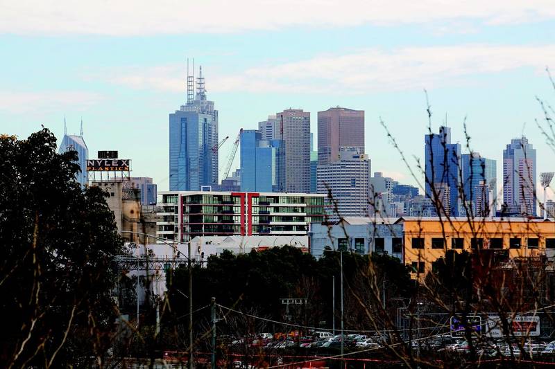 YARRA RIVER AND CITY VIEWS! Picture 1