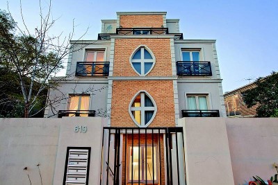 EXECUTIVE TOORAK RESIDENCE! Picture EXECUTIVE TOORAK RESIDENCE! Picture