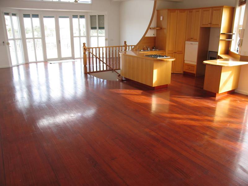 PENTHOUSE PERFECTION! Picture 1