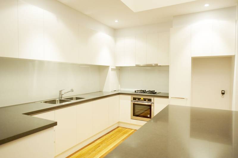 BRAND NEW AND ELEGANT! Picture