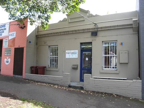 PRIME SOUTH MELBOURNE FREESTANDING OFFICE/WAREHOUSE! Picture