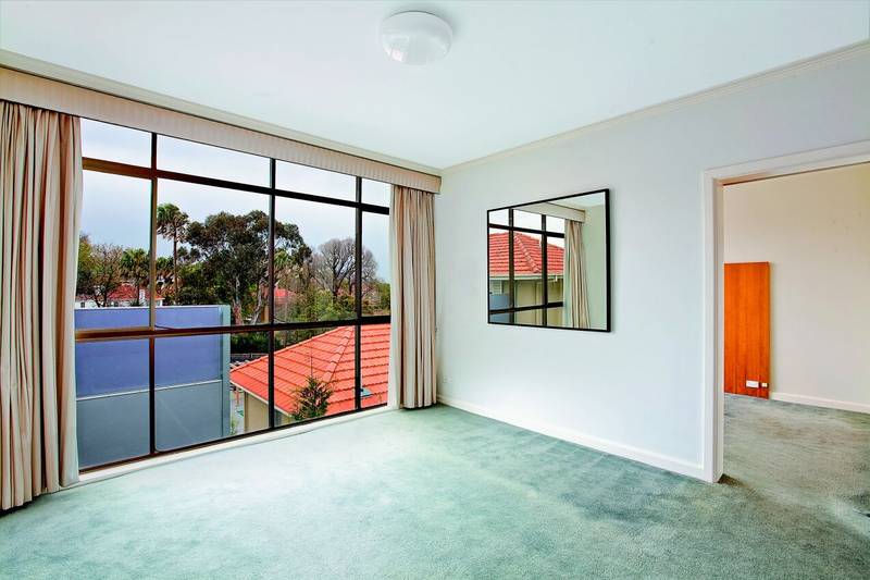 RESORT STYLE LIVING! Picture 3