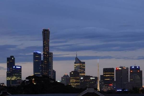 Stunning 7th Floor 2 Bedroom Apartment with Double Car Accommodation Picture