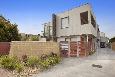 BOUTIQUE STYLE APARTMENT! Picture