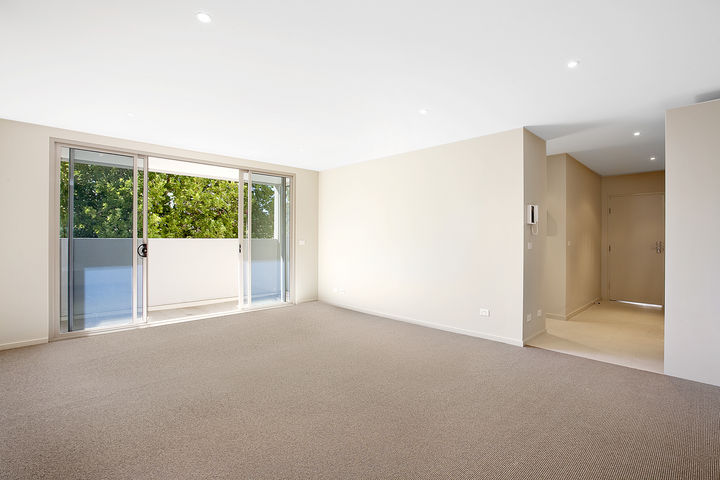 ONE.....WITH THE LOT! Picture 2