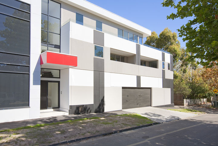 ONE.....WITH THE LOT! Picture 1