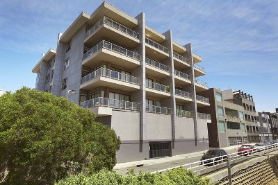 MODERN PAD WITH BREATHTAKING VIEWS!! Picture