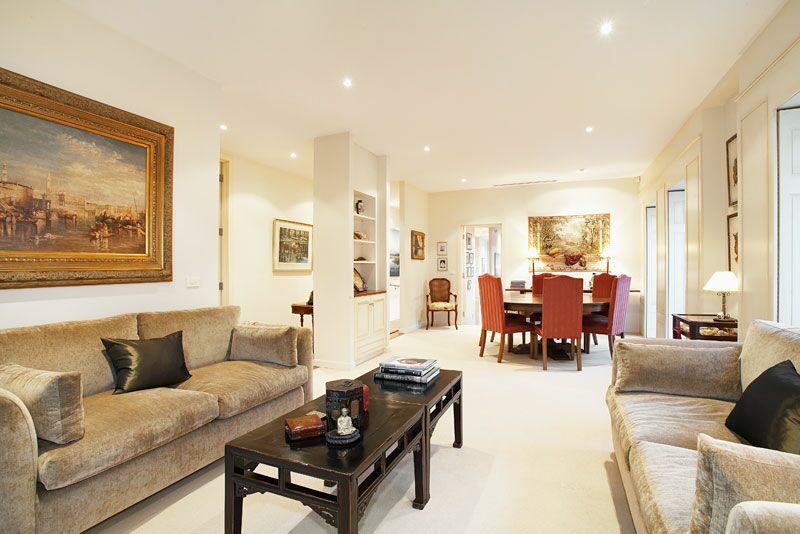 Breathtaking Single Level Living Picture 3