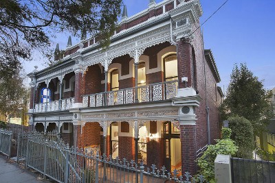 EXECUTIVE FOUR BEDROOM HOME! Picture